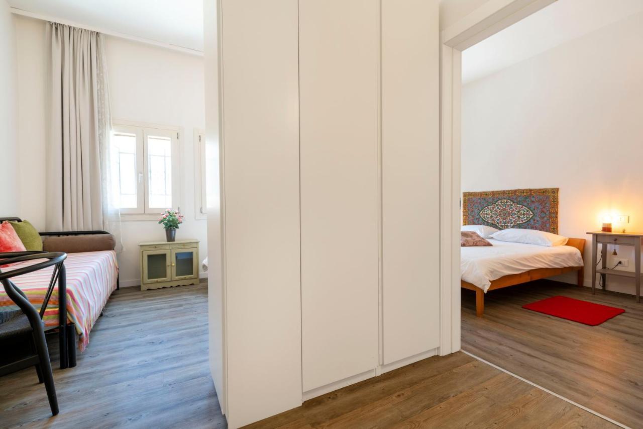 Snug Apartment With Private Courtyard M0270422677 Venedik Dış mekan fotoğraf