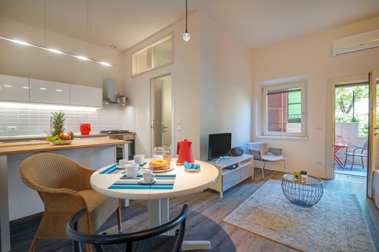 Snug Apartment With Private Courtyard M0270422677 Venedik Dış mekan fotoğraf
